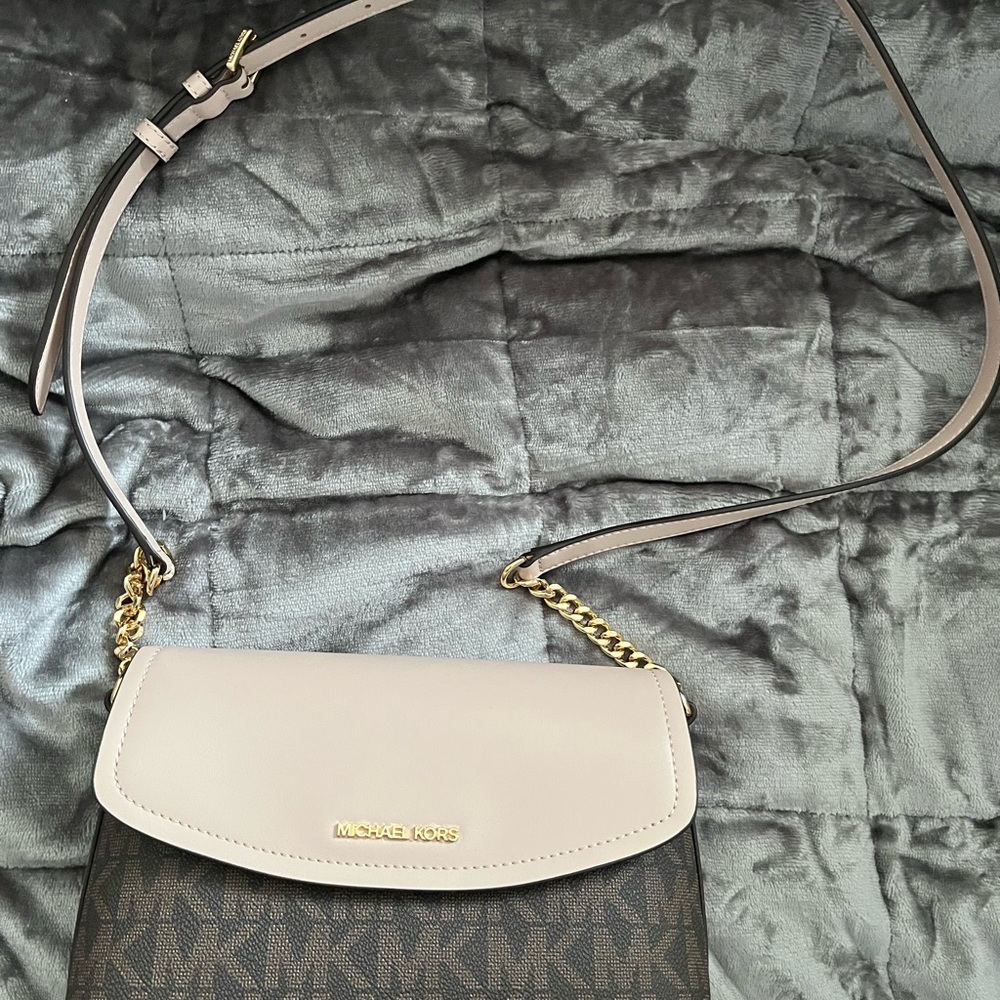 Michael Kors crossbody bag